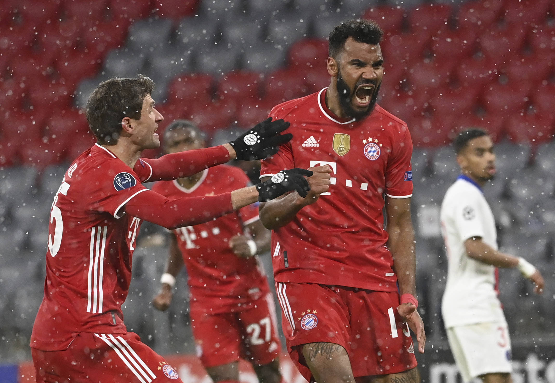 投票力压胡明轩郭艾伦！CBA探花秀携手徐杰当选第一周南区前2名