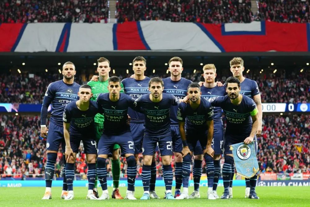 精准定位！胡明轩收下篮板直接四分卫长传 萨姆纳快下轻松上篮