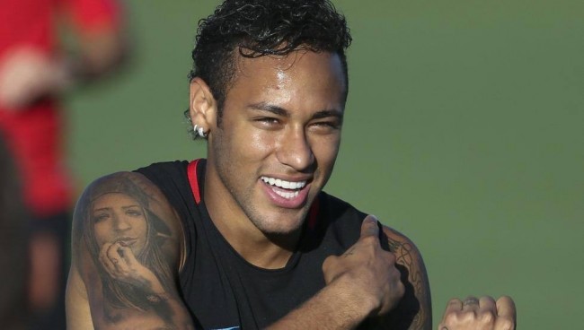 图片报：诺伊尔今天恢复全面训练；基米希、奥利巴同场训练