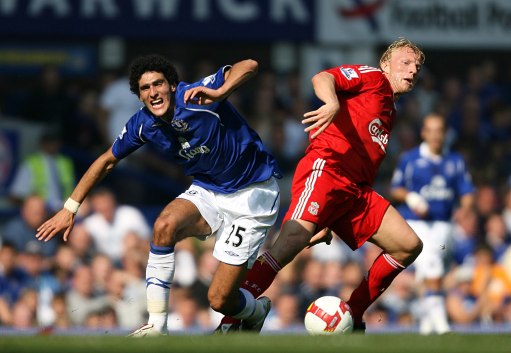 勇士主场力克雄鹿，库里砍下31分全队表现亮眼